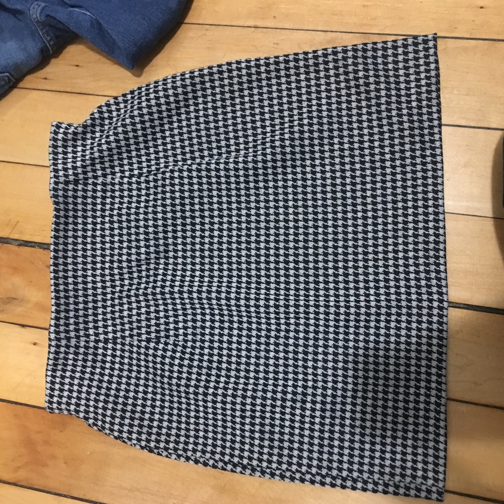 H&M skirt brand new!